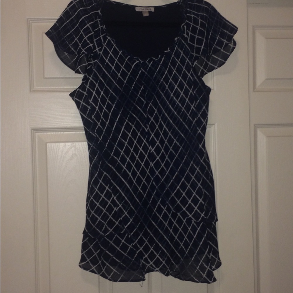 EUC Roz & Ali Navy Waffle Pattern Blouse